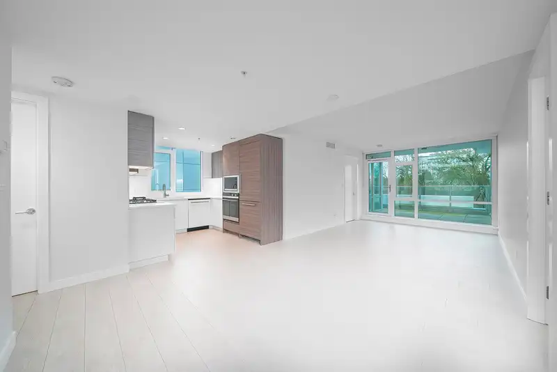 512 6833 BUSWELL STREET - photo 3 of 28
