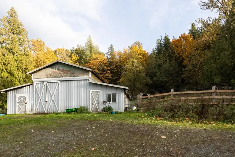 42140 MAJUBA HILL ROAD - photo 3 of 39