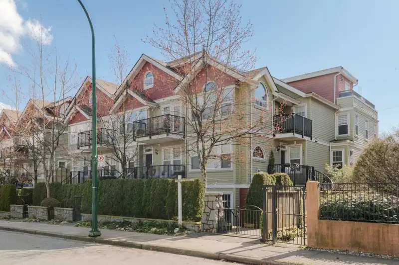 978 W 16TH AVENUE - photo 2 of 31