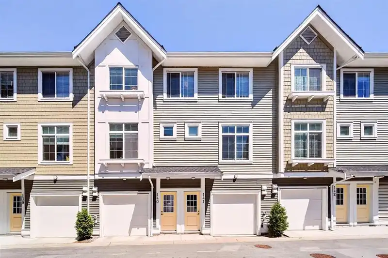 145 20180 84 AVENUE - photo 1 of 2