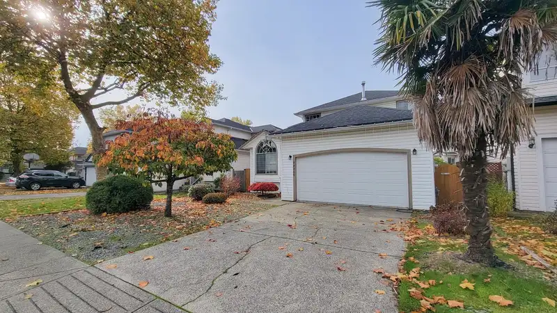 22260 GARRATT DRIVE - photo 2 of 35