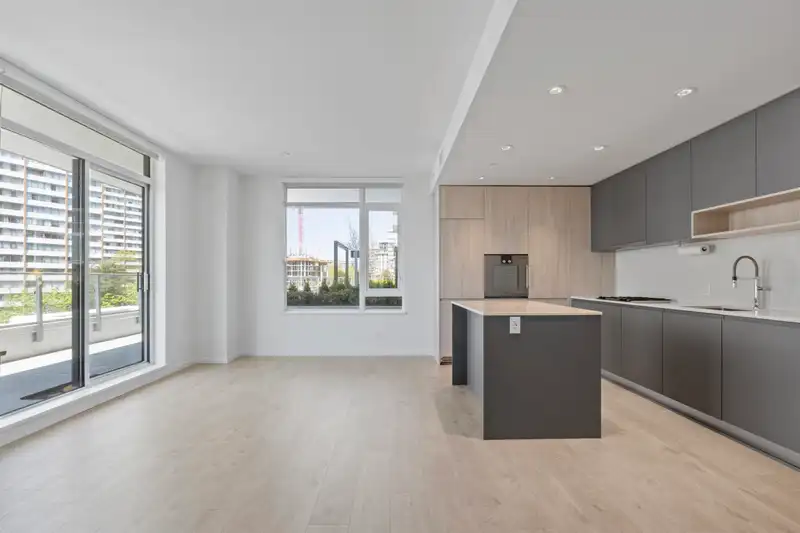 468 6600 MINORU BOULEVARD - photo 2 of 31