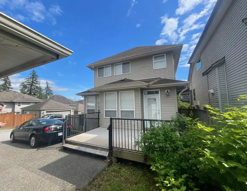 23647 112A AVENUE - photo 2 of 24