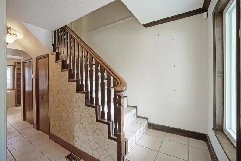 1523 PARKER PLACE - photo 3 of 24
