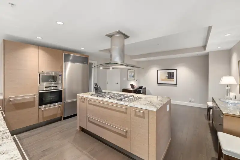 2601 1111 ALBERNI STREET - photo 4 of 32