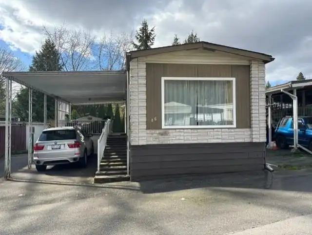46 8266 KING GEORGE BOULEVARD - photo 1 of 15