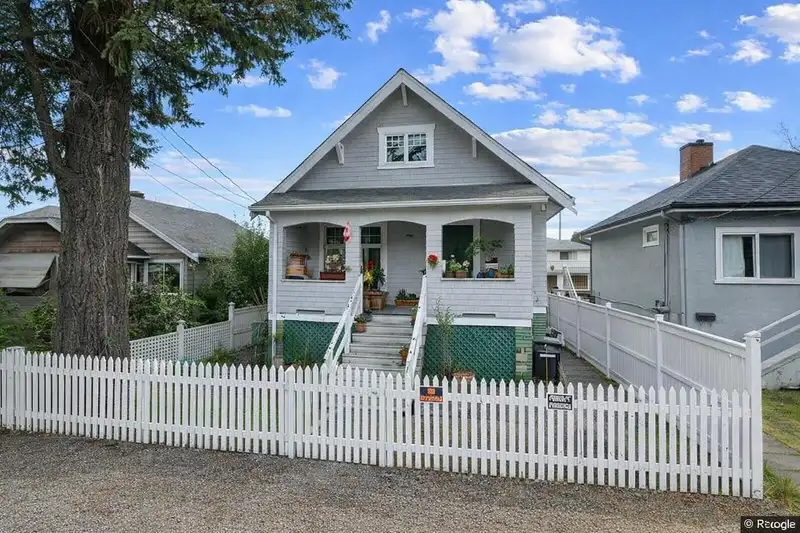 3865 SANDELL STREET - photo 1 of 21