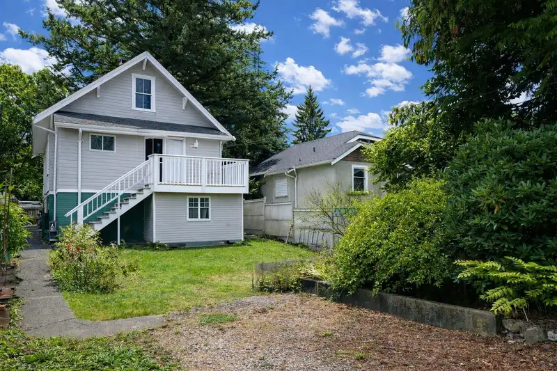 3865 SANDELL STREET - photo 3 of 21