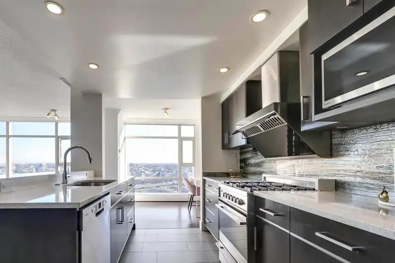 3002 1199 MARINASIDE CRESCENT - photo 4 of 25