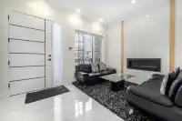 1 6358 WINDSOR STREET - thumbnail 3