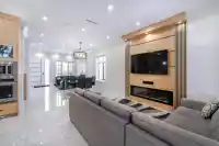 1 6358 WINDSOR STREET - thumbnail 4