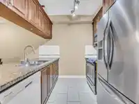492 8288 207A STREET - thumbnail 4