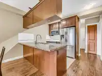 492 8288 207A STREET - thumbnail 5