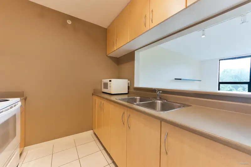 312 3663 CROWLEY DRIVE - photo 4 of 28