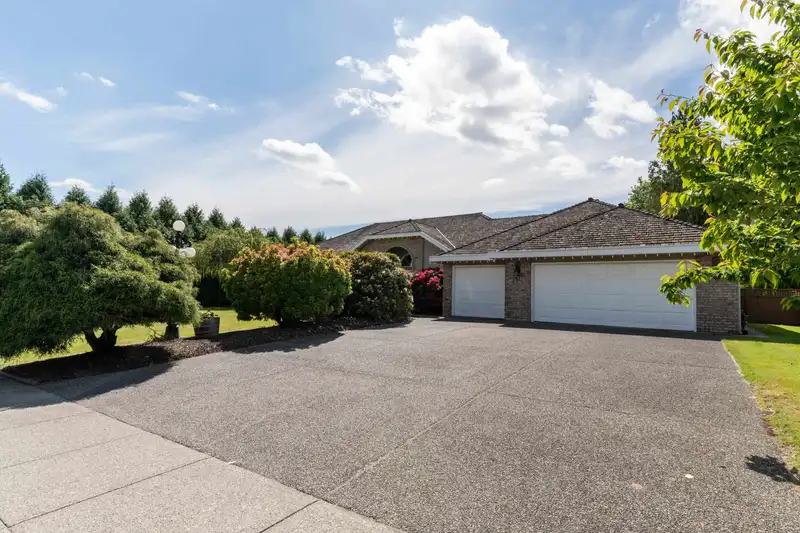 4017 213A STREET - photo 3 of 40