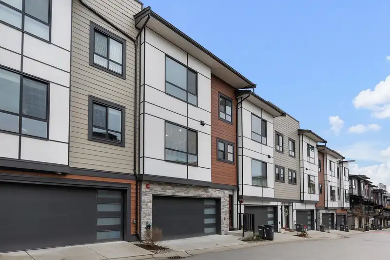 24 20150 81 AVENUE - photo 1 of 40