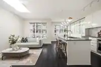 59 5510 ADMIRAL WAY - thumbnail 11