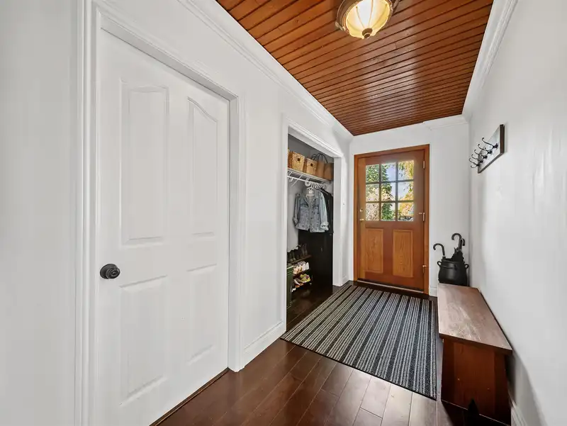20068 42 AVENUE - photo 4 of 25