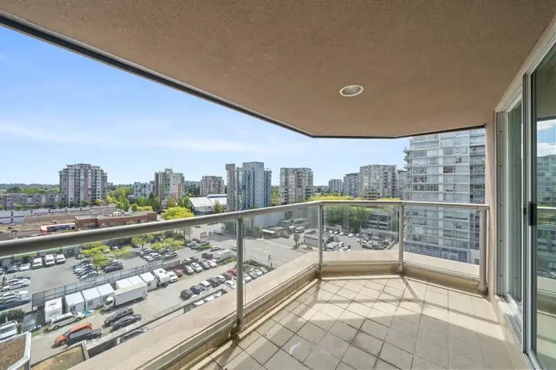 604 8081 WESTMINSTER HIGHWAY - photo 3 of 23