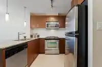 1907 9868 CAMERON STREET - thumbnail 9
