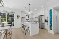 205 3021 ST GEORGE STREET - thumbnail 3