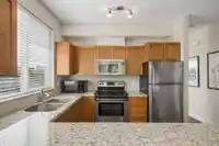 1 8277 161 STREET - thumbnail 12