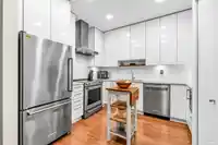 201 5460 BROADWAY - thumbnail 3