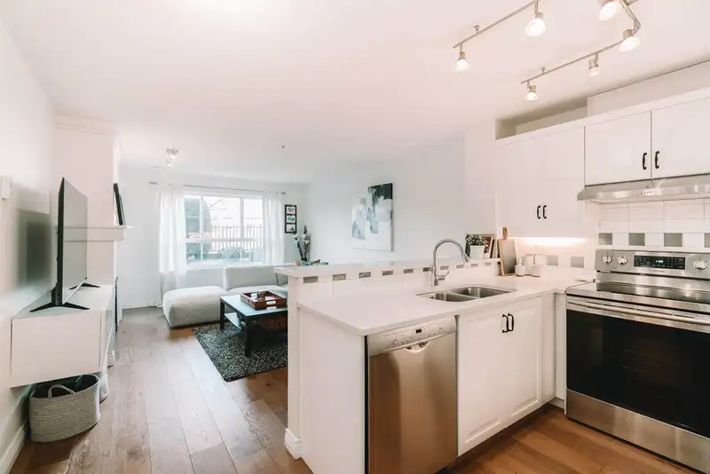 101 6336 197 STREET - photo 2 of 21
