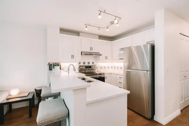 101 6336 197 STREET - photo 4 of 21