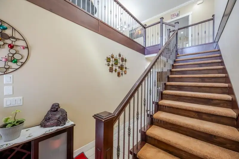 3423 HAZELWOOD PLACE - photo 4 of 29