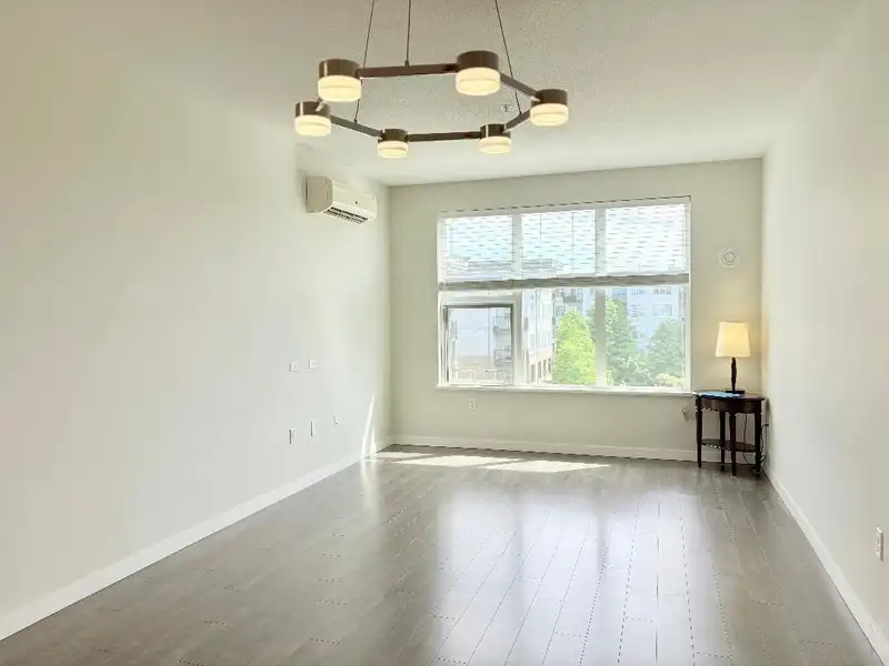 509 9388 TOMICKI AVENUE - photo 1 of 36
