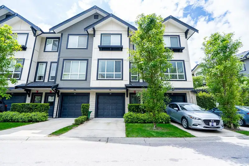 40 8570 204 STREET - photo 1 of 38