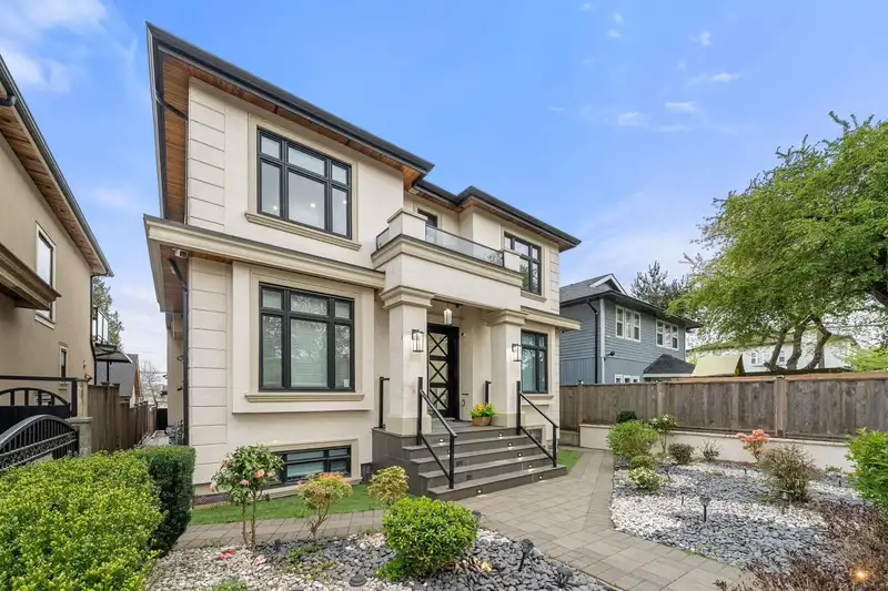 416 E 63RD AVENUE - photo 3 of 34
