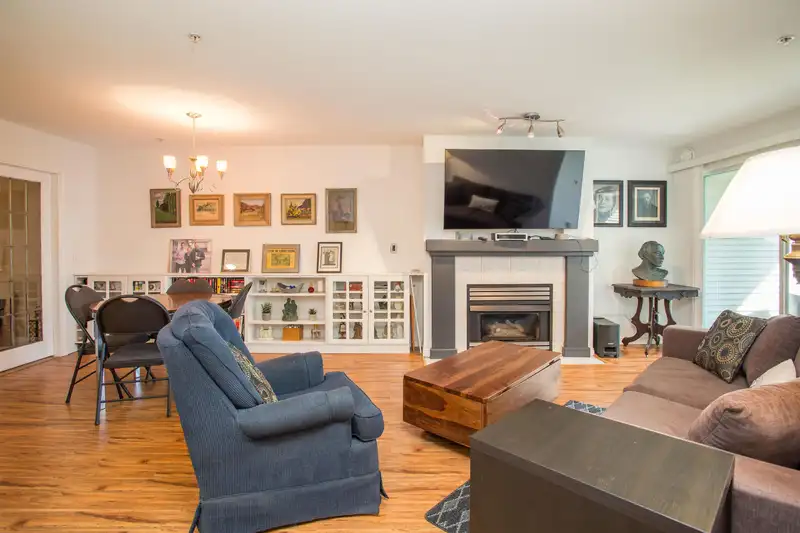 221 19528 FRASER HIGHWAY - photo 1 of 28
