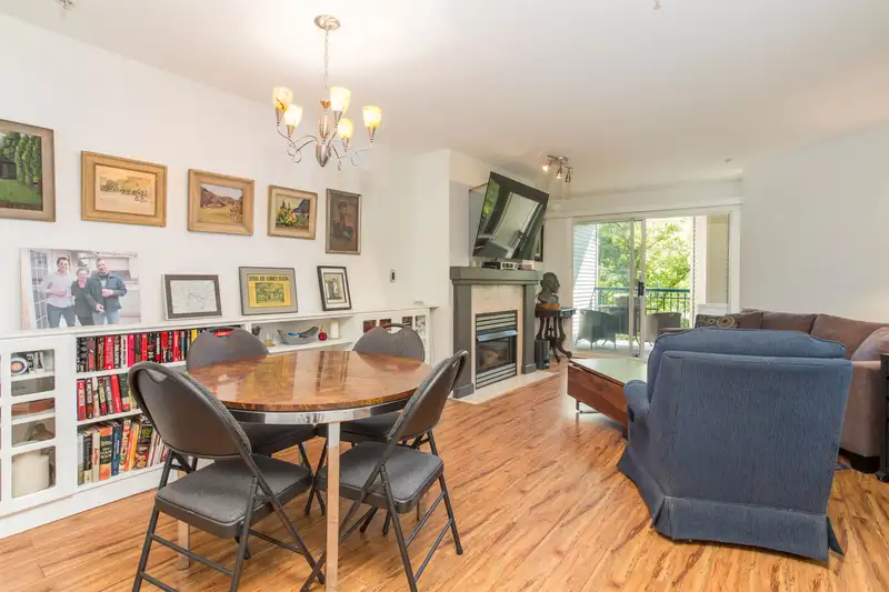 221 19528 FRASER HIGHWAY - photo 4 of 28