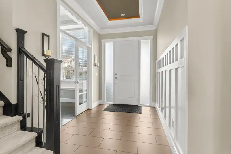 14786 57A AVENUE - photo 3 of 40