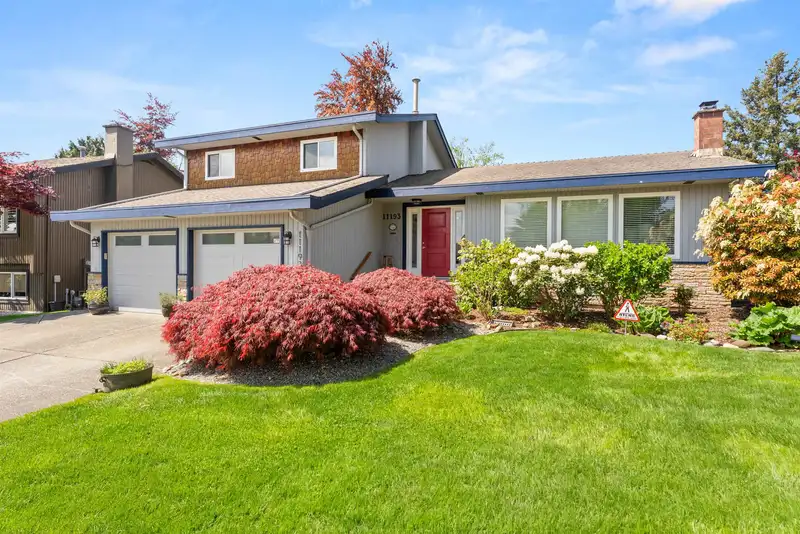 11193 SCARBOROUGH DRIVE - photo 3 of 35