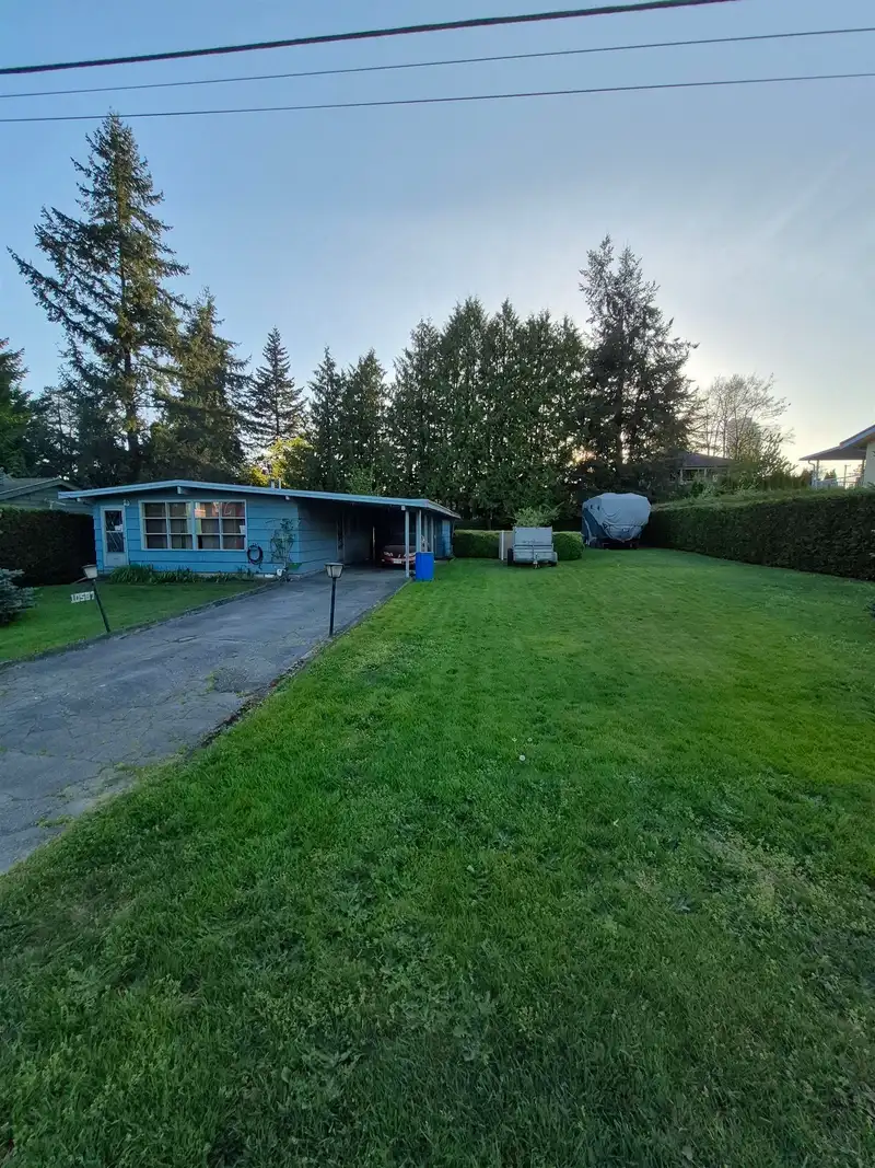 10587 138A STREET - photo 2 of 7