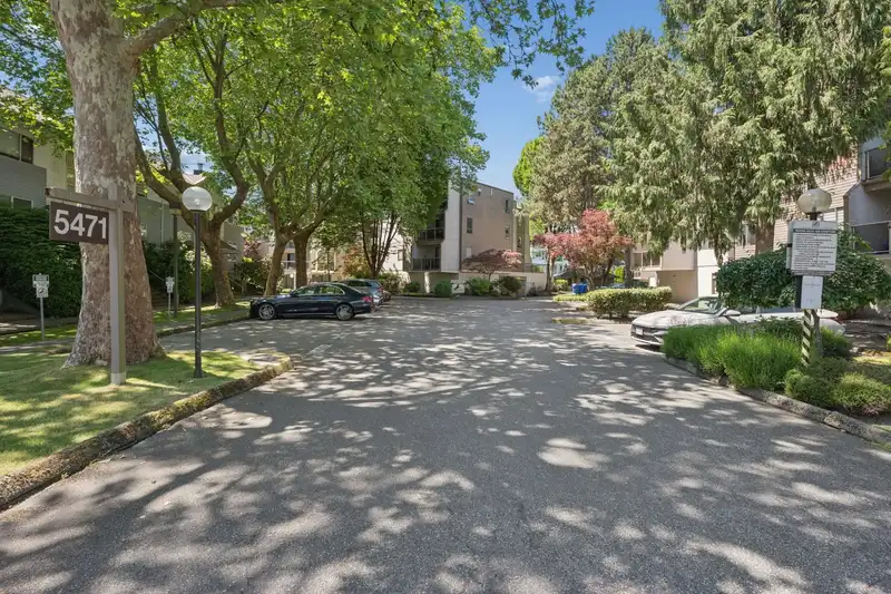 103 5471 ARCADIA ROAD - photo 4 of 24