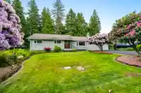 927 SELKIRK CRESCENT - thumbnail 1