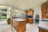 927 SELKIRK CRESCENT - thumbnail 12