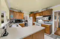927 SELKIRK CRESCENT - thumbnail 13