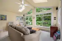 927 SELKIRK CRESCENT - thumbnail 9