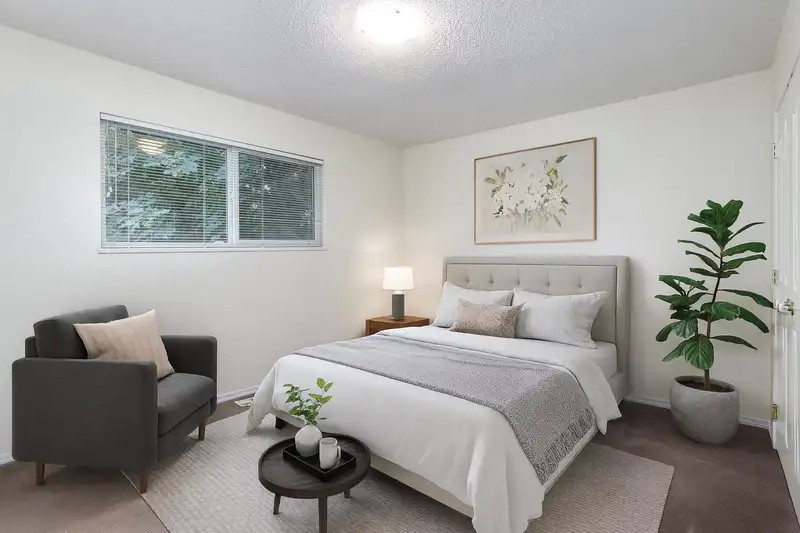 22814 88 AVENUE - photo 4 of 38