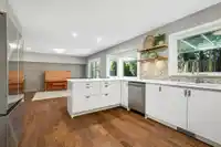 8759 213 STREET - thumbnail 4