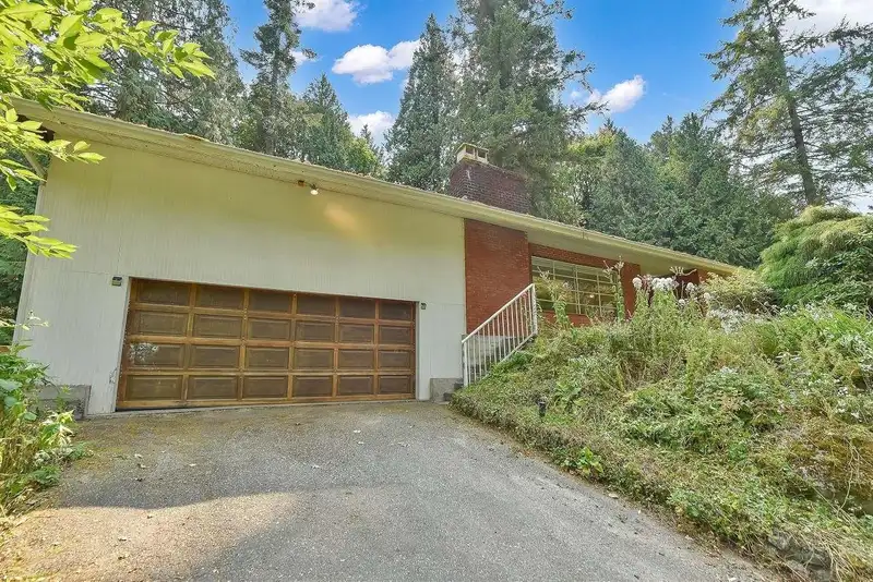 13428 CRESCENT ROAD - photo 1 of 40