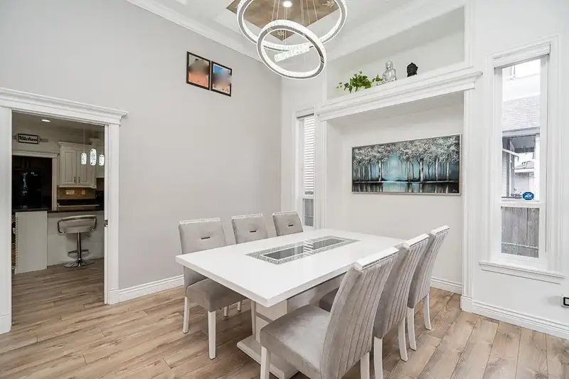12761 60A AVENUE - photo 4 of 27
