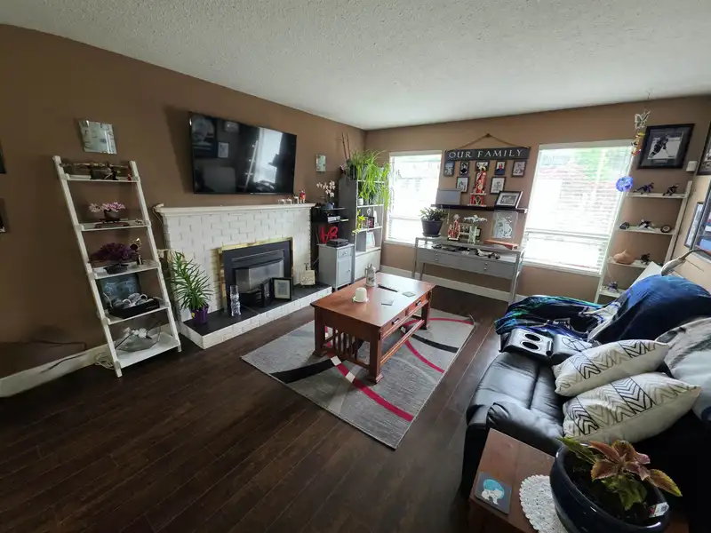 32575 PEARDONVILLE ROAD - photo 4 of 17