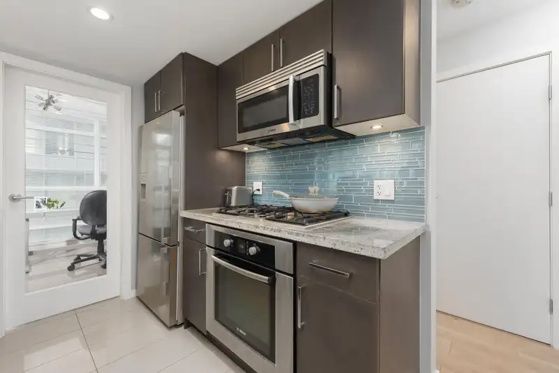 306 89 W 2ND AVENUE - photo 4 of 17