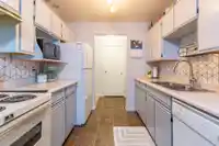 302 2567 VICTORIA STREET - thumbnail 20